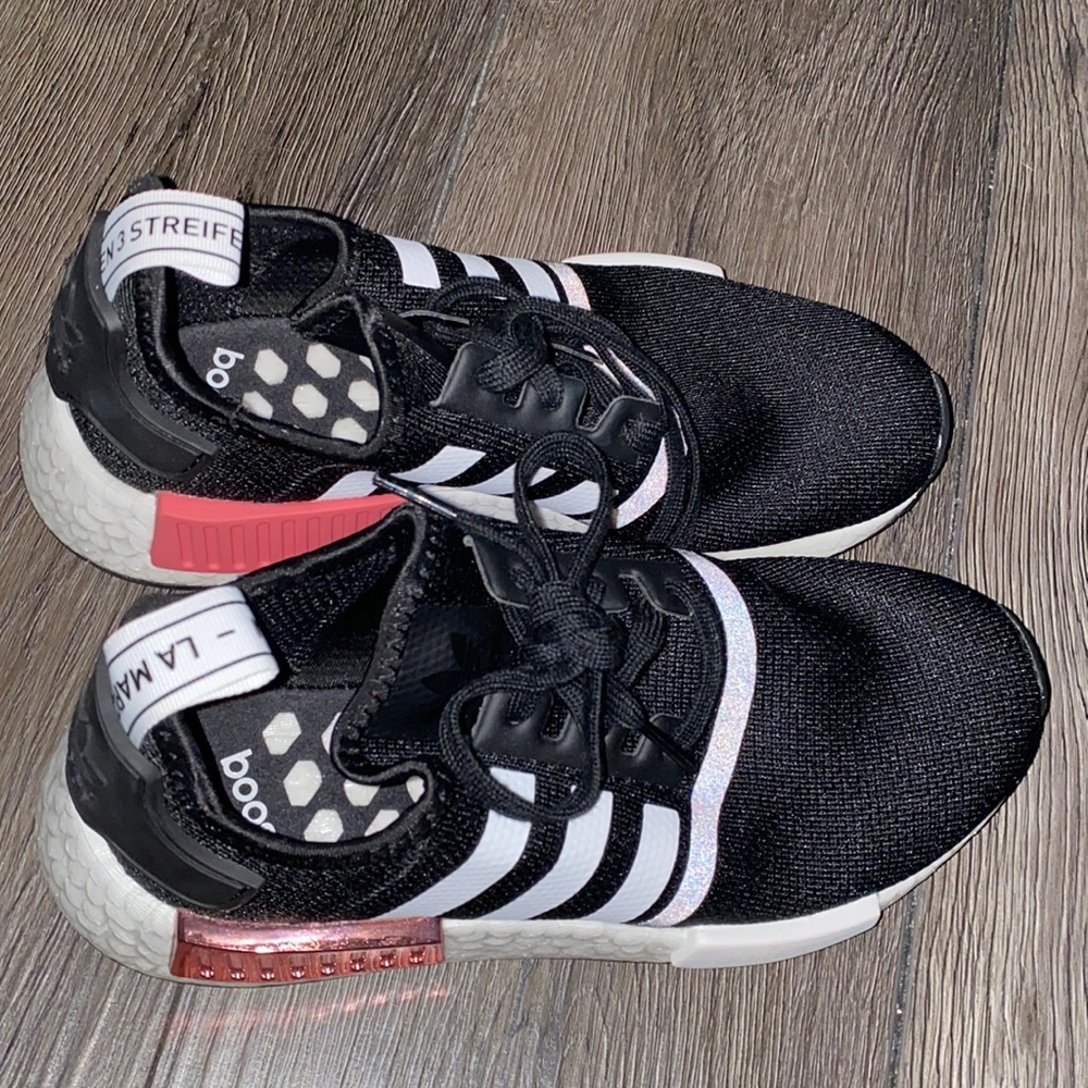 WMNS NMDS ROSE GOLD BOOST RUNNERS
